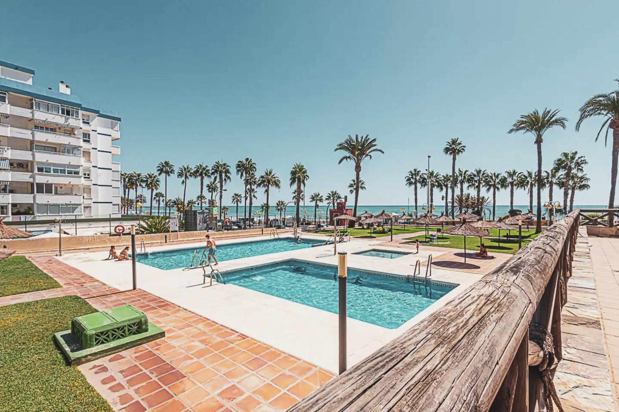 בנאלמדנה Precioso Apartamento En Primera Linea De Playa מראה חיצוני תמונה